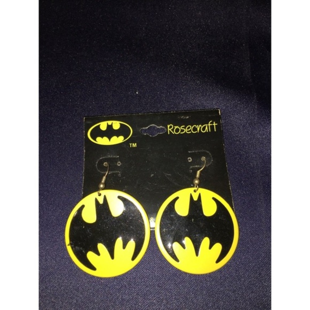 VTG DC‎ Comic 1964 Rosecraft Black Yellow Bat Symbol Batman Metal Earrings